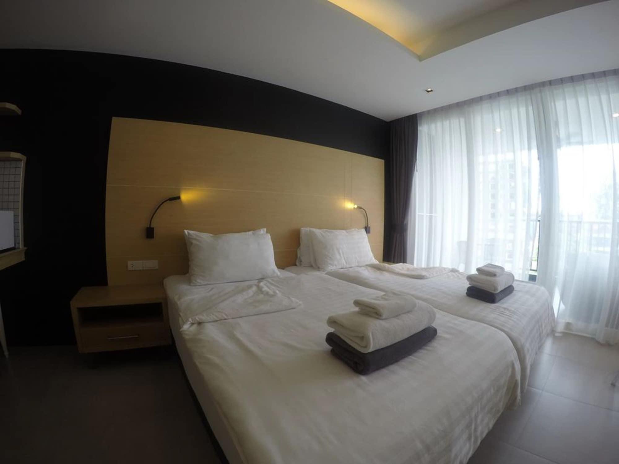 Vivace Hotel Bãi biển Kamala Ngoại thất bức ảnh
